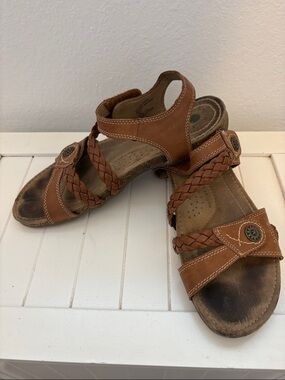 Earth Origins Women's Brown Braided Leather Comfort Sandals